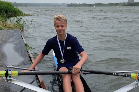 Ungdomsroer Oliver Bach vandt guld