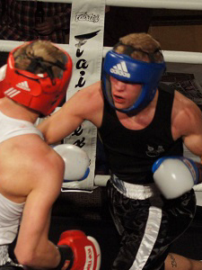 Dramatisk bokseaften i Fritidscentret