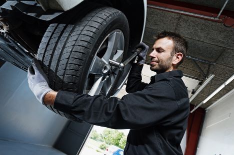 Derfor skal du give din bil et serviceeftersyn