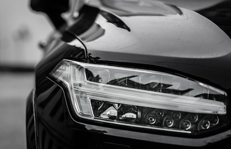 Hold din bil i tip top stand