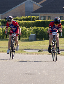 23 drenge og piger kørte medaljeløb