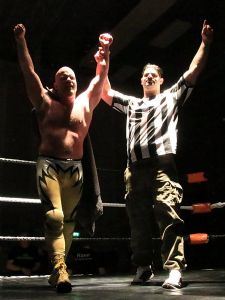 Vanvittig wrestling på programmet