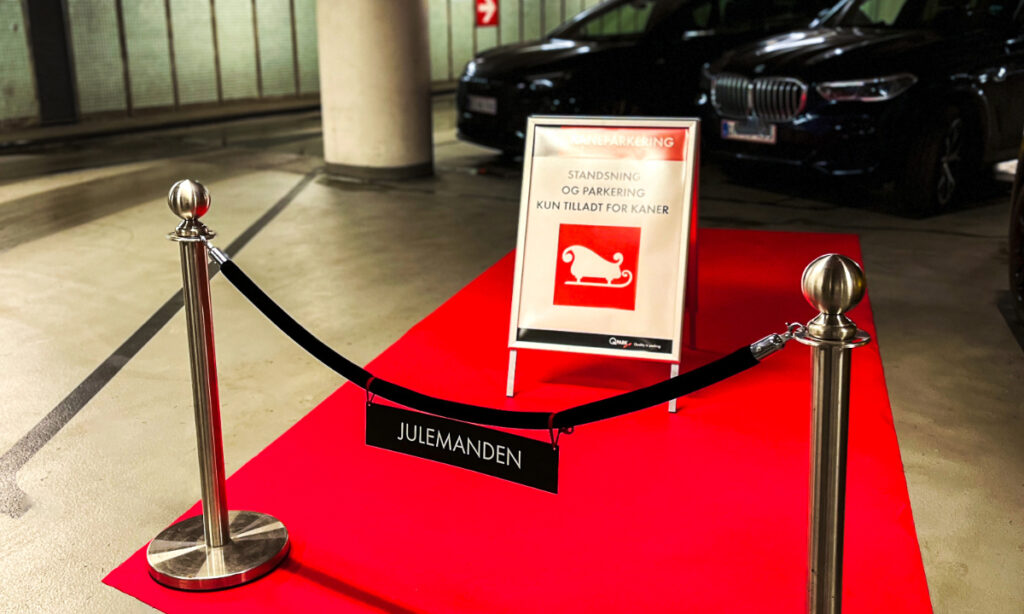 Julemanden får egen parkeringsplads – opfordring til randrusianske bilister i den kommende juletravlhed