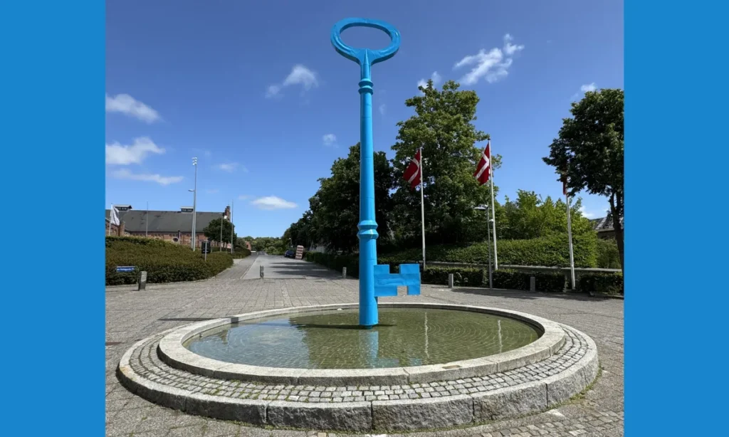 Syv meter nøgle stråler igen i vidunderblå