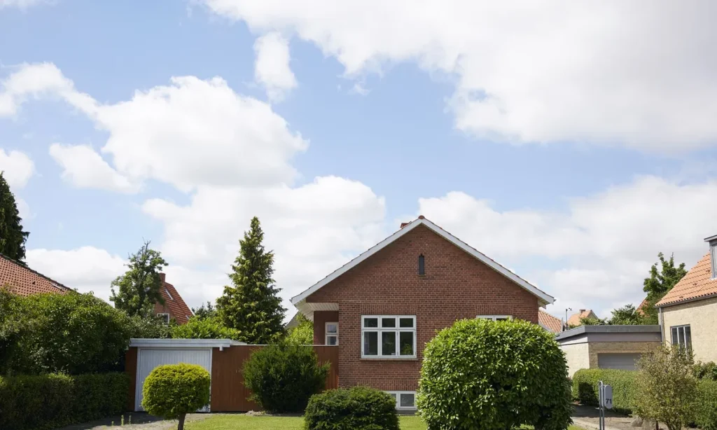 Boligmarkedet eksploderer: Rekordsalg af huse slår alle forventninger i juli