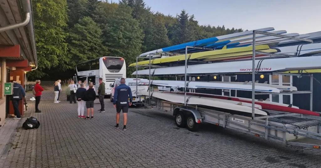 Ungdom, elite og OL-håb: Hadsund Roklub spreder sig ud i verden med “fart på” – i Sorø, Prag, Italien og snart Shanghai