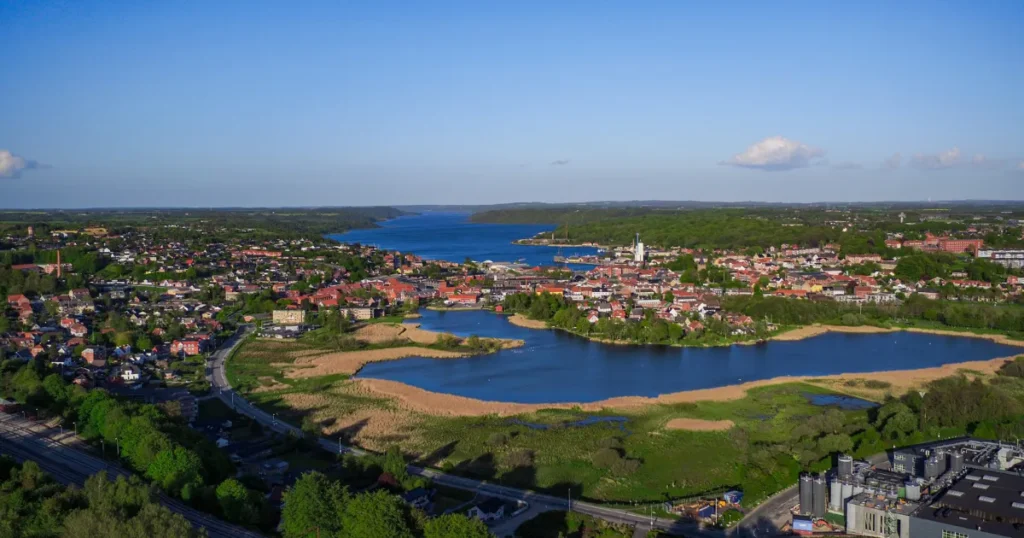 Debatindlæg: Vi skal lære af de bedste – også når det gælder erhvervslivet