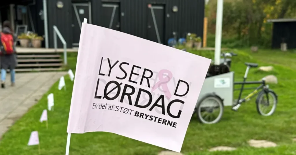 Lyserød Lørdag ved Gudenåen: Vandretur, pandekager og fællesskab