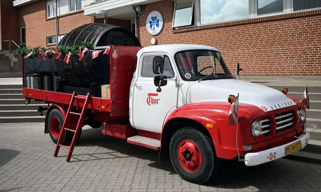 2a14a203c3d49c6af98ff2676f9380dd 1