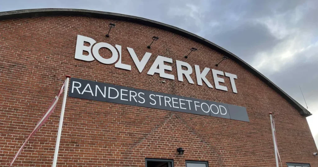 J-dag på Bolværket fredag den 7. november – Ægte bodega-stemning, livemusik og besøg af Thor-vognen markerer genåbningen af Bolværket i Randers
