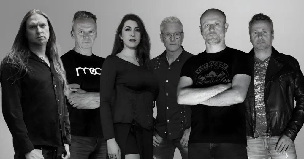 To Randers-bands giver rockbrag i Ishuset i Hobro