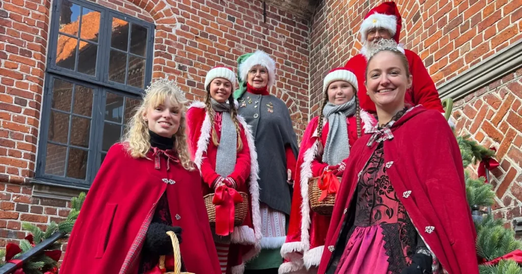 Julemagien forsætter i denne weekend på Rosenholm Slot med stort julemarked