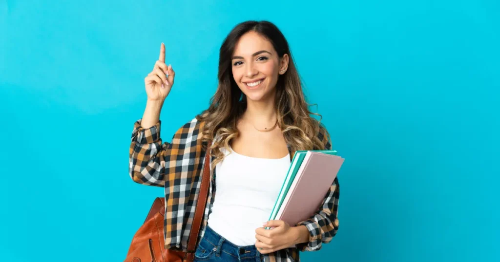 Piger får markant højere årskarakterer end drenge i gymnasiet