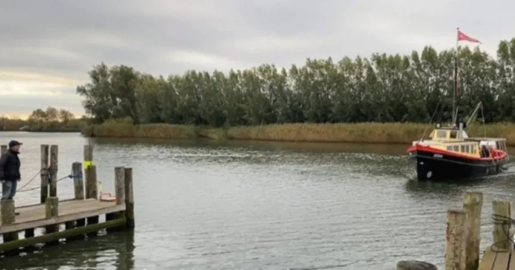 Lillebjørn går i vinterhi efter travl sæson på Randers Fjord