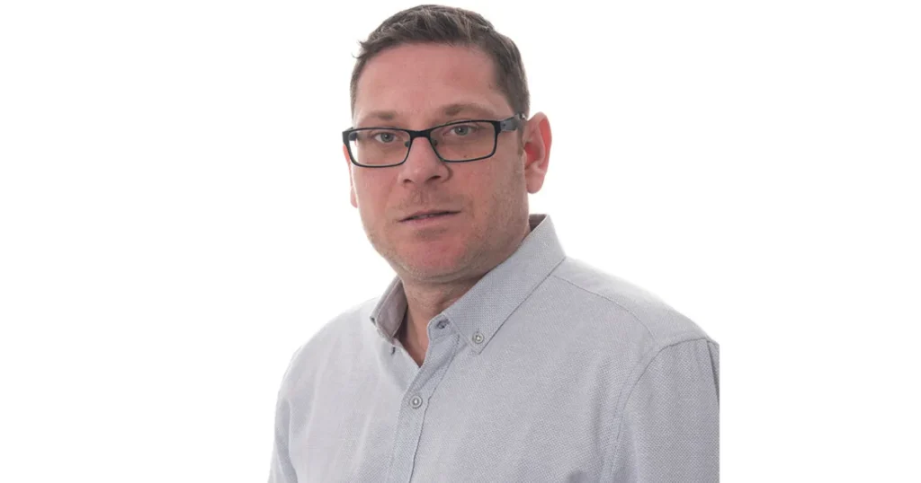 Læserbrev: Når livserfaring bliver til fællesskab – mit møde med Jacob Gregersen og kampen for børn i mistrivsel