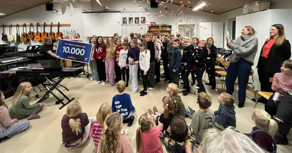 Stor jubel på Vindblæs Friskole: Vinder “digitalpænt” prisen i Nordjylland 2025