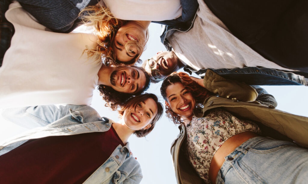 Flere unge får lettere adgang til fritidsjob: Regler skal erstattes af sund fornuft