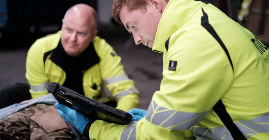 Regionerne vælger ny digital journal til ambulancer: Skal gøre akutbehandling mere effektiv og sammenhængende