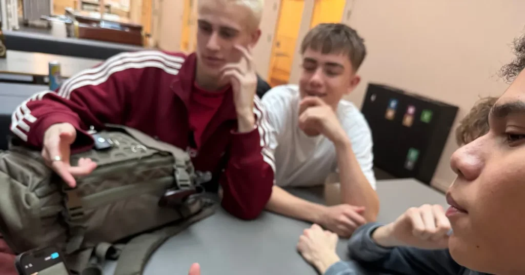 1.g’ere på Paderup Gymnasium sætter fokus på fuldskab: Ødelægger du festen for dine venner?