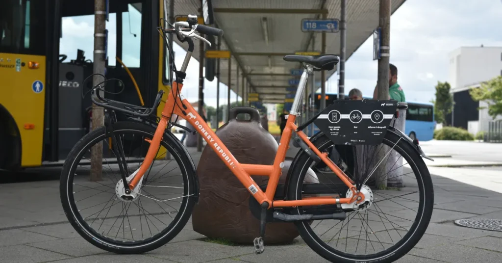 De orange delecykler er fortsat en hverdagsfavorit i Randers