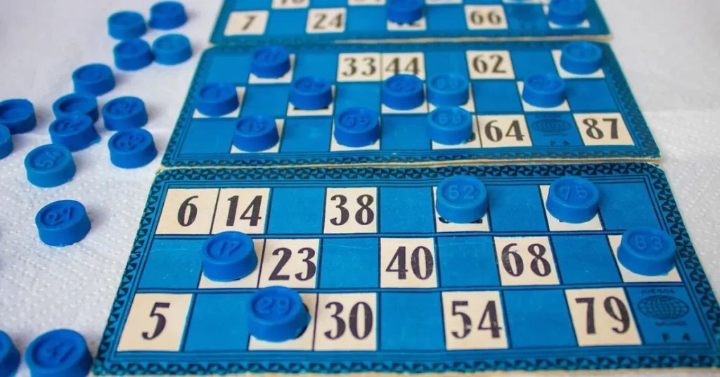 Bankospil samler Romalt: En aften med spil, hygge og kage i forsamlingshuset