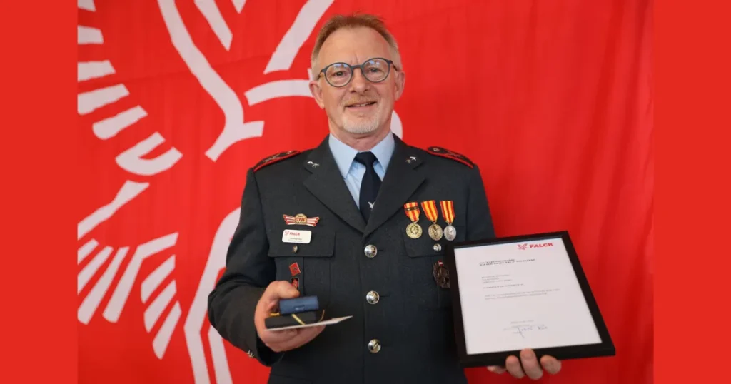 Jan Pedersen: 40 år i Falck – og stadig klar, når alarmen lyder